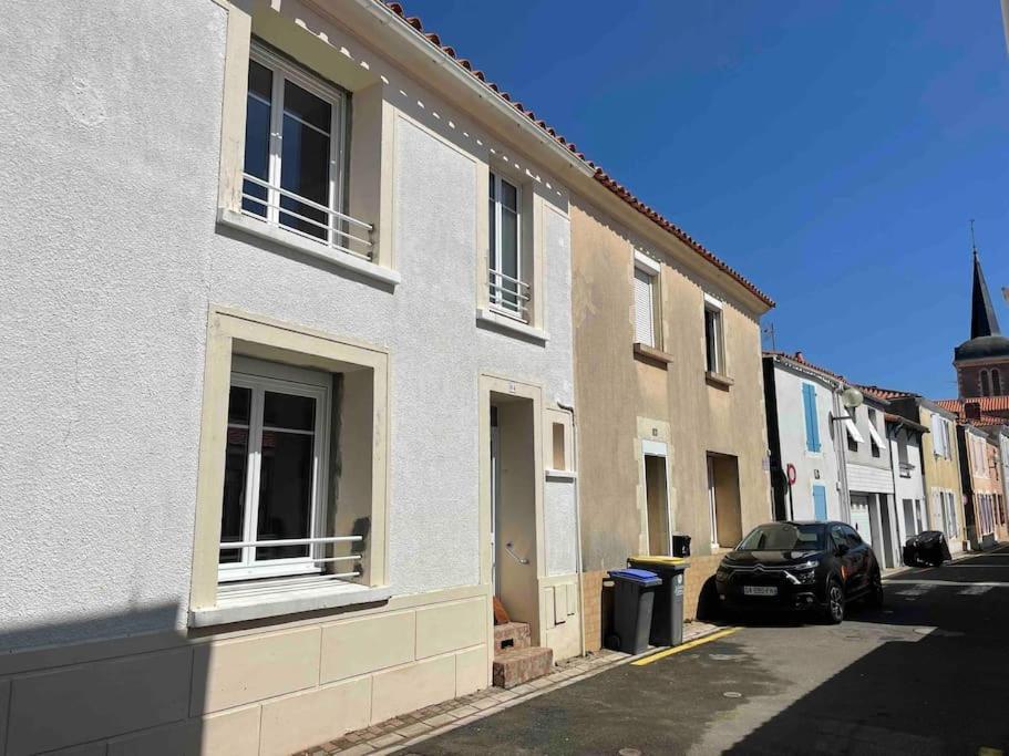 Holiday home Maison Proche Plages, Port Et Tous Commerces Les Sables-d'Olonne