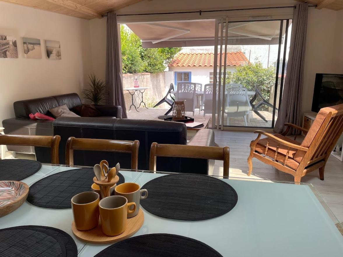Maison Proche Plages, Port Et Tous Commerces Holiday home Les Sables-d'Olonne